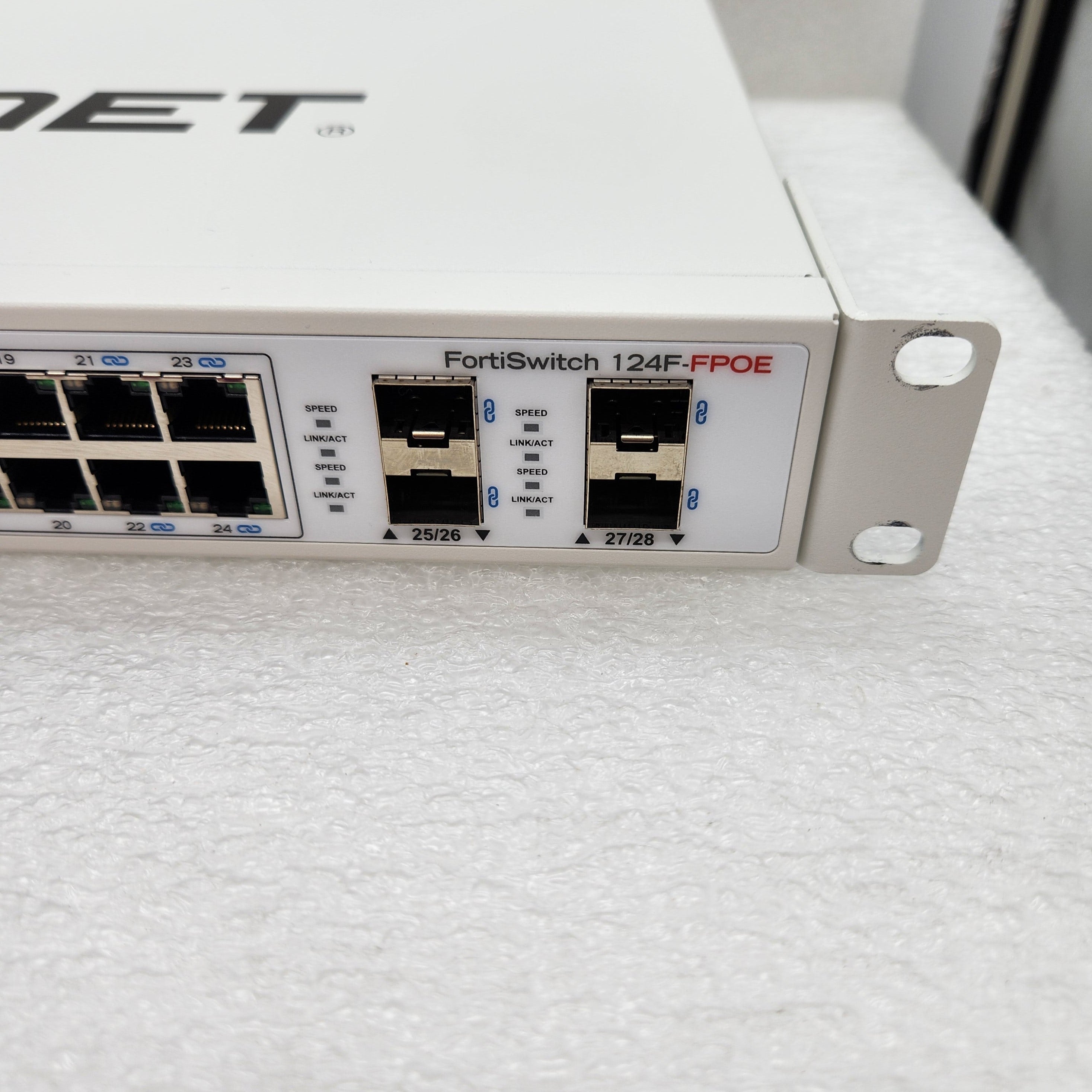 a63 Fortinet FortiSwitch 124F POE 新品未使用 Fortinet FortiSwitch FS-124F-POE FortiGate Managed Switch