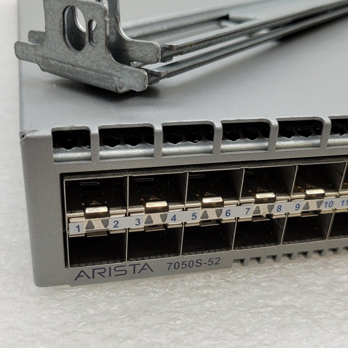 Arista Dcs-7050S-52-R 7050 Series Back-To-Front Airflow Switch