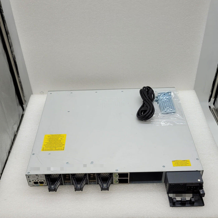 Cisco C9300-24U-E 24-Port Upoe Modular Switch