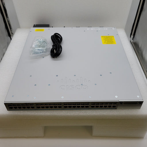 Cisco C9300-48Un-A 48-Port Upoe Modular Switch