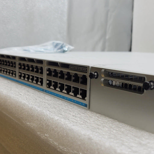 Cisco C9300-48Uxm-A 48-Port Upoe Modular Advantage Switch