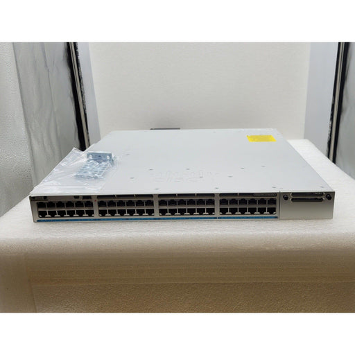 Cisco C9300-48Uxm-A 48-Port Upoe Modular Advantage Switch