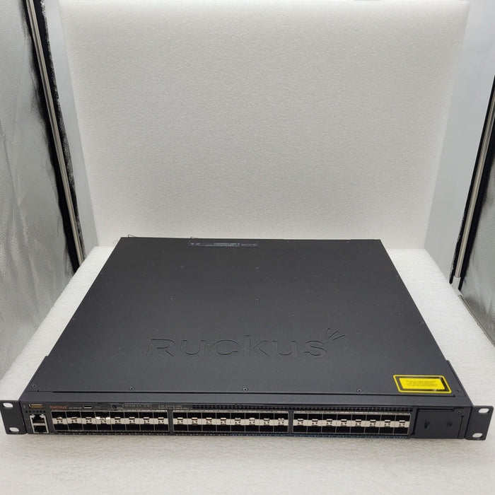 Ruckus Icx7650-48F-E 48-Port Managed Front-To-Back Airflow Switch