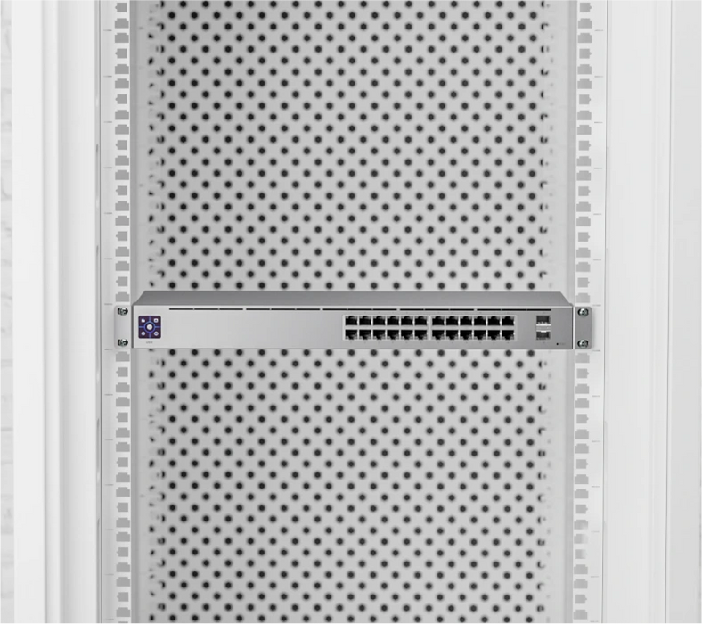 Ubiquiti USW-24 - official Ubiquiti image 12