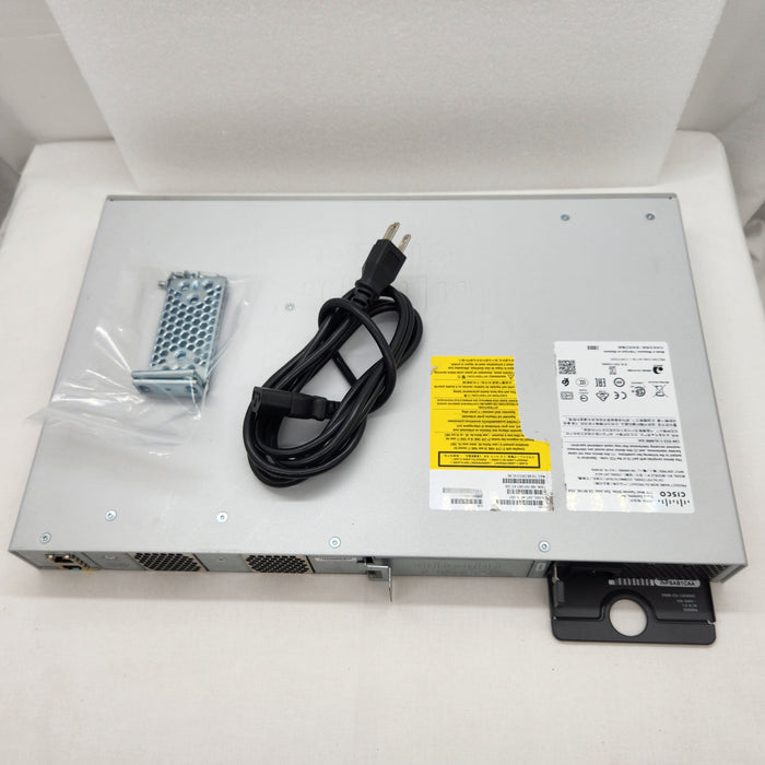 Cisco C9200L-24T-4G-E 24-Port 4x1G Uplink Data Switch
