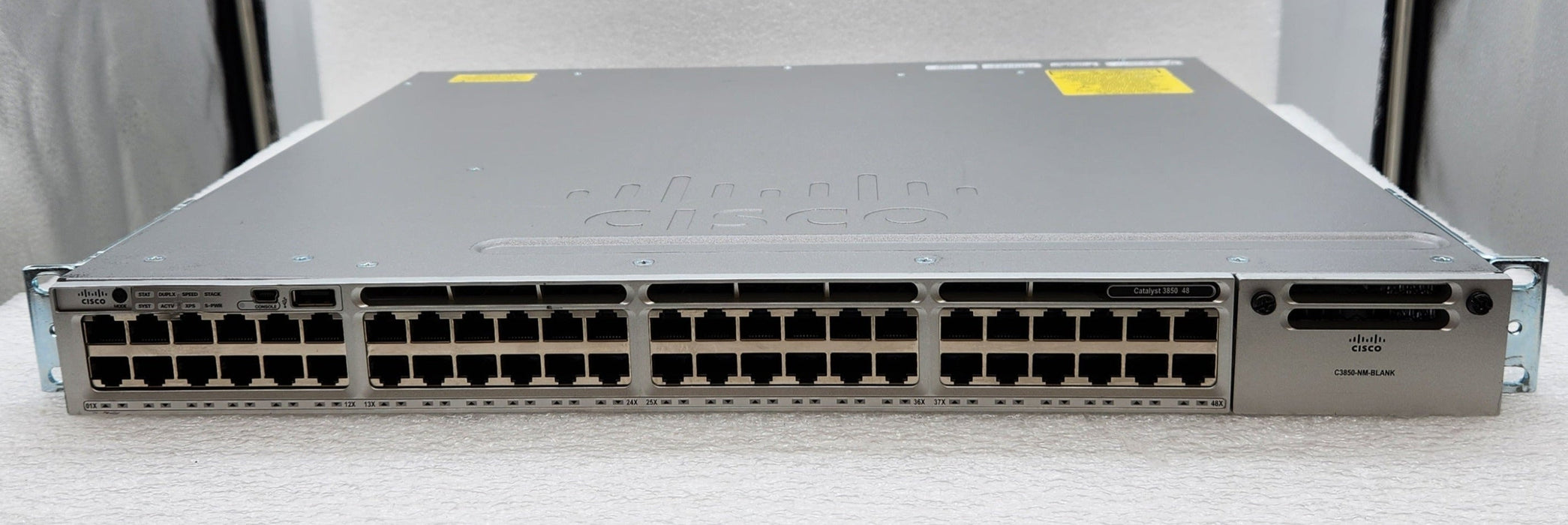 Cisco Ws-C3850-48T-S 48-Port Managed Switch