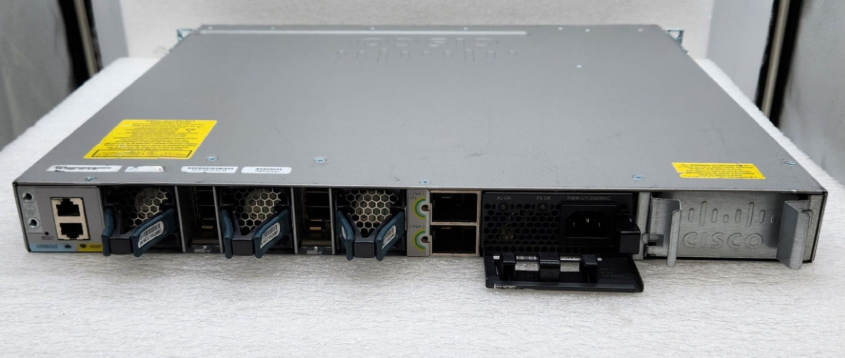 Cisco Ws-C3850-48T-S 48-Port Managed Switch